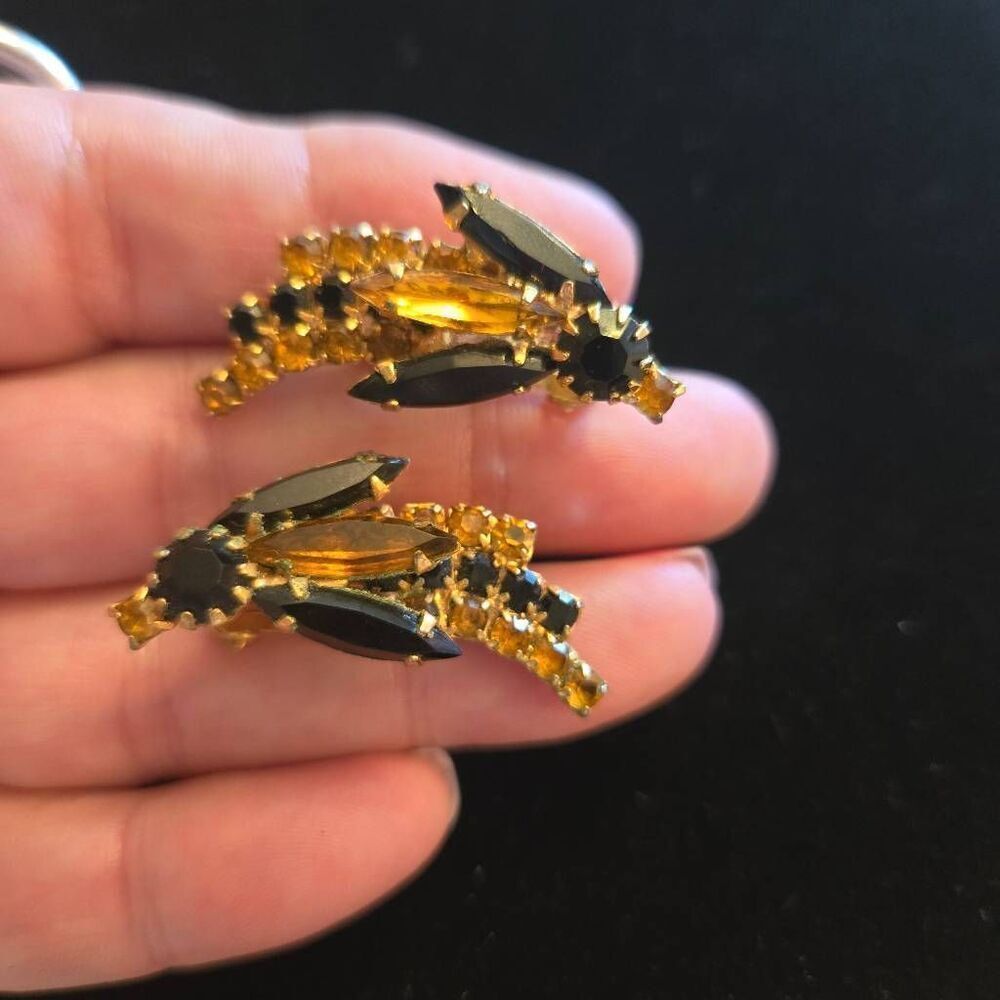 Vintage Rhinestone Brooch Pin & Earrings Set Black and Orange - Picture 6 of 9